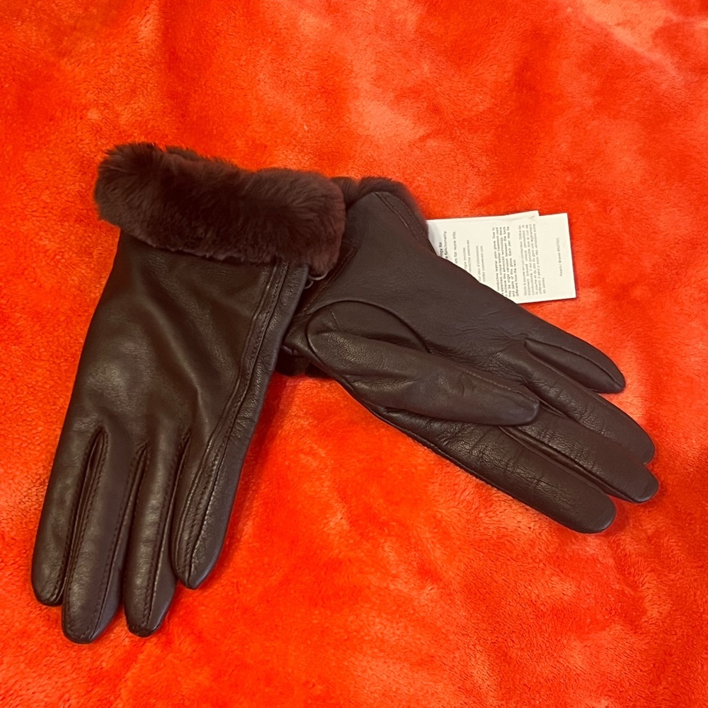 UGG Leather Gloves